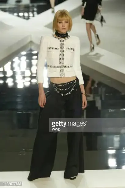 2003 Chanel Satisfaction guaranteed Veste Specialty items Printemps