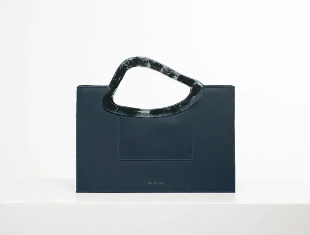 ARP'S SAILENT | ANTHRACITE Leather Handbag by NATURAE SACRA
