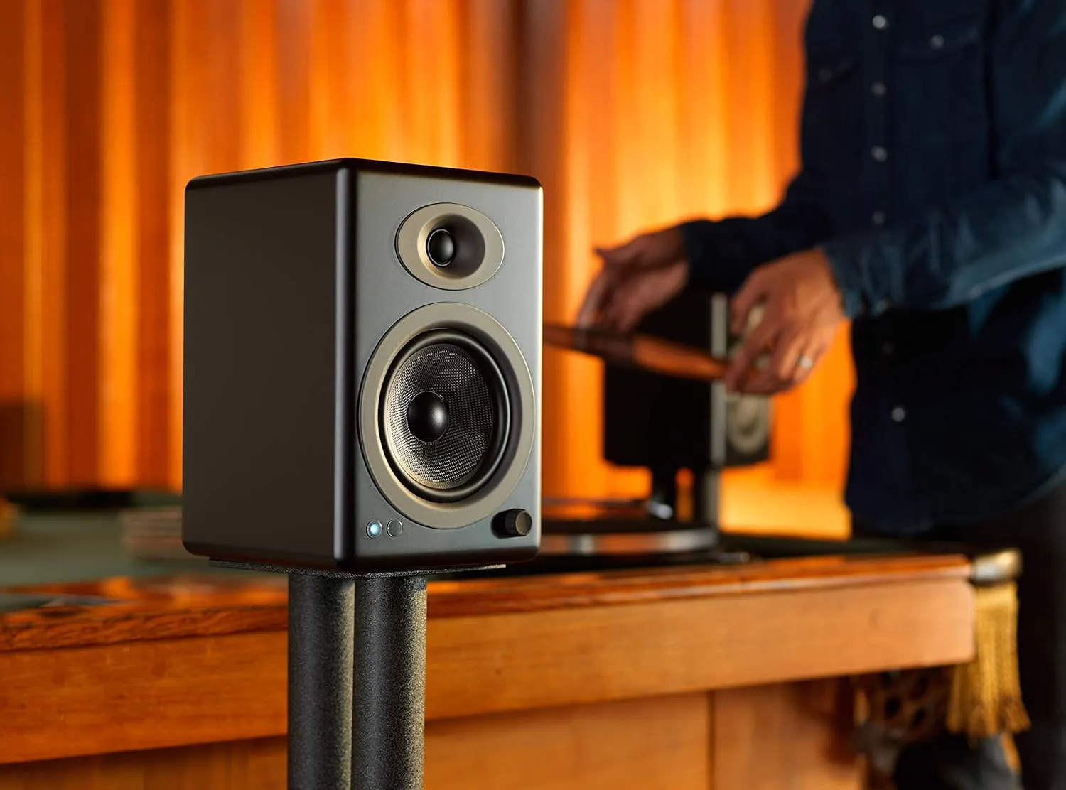 Audioengine A5  Powered Bookshelf Speakers - Premium 150W Stereo Speakers for Music, Gaming, Turntables, Home Theater Systems - Powerful Studio Monitors