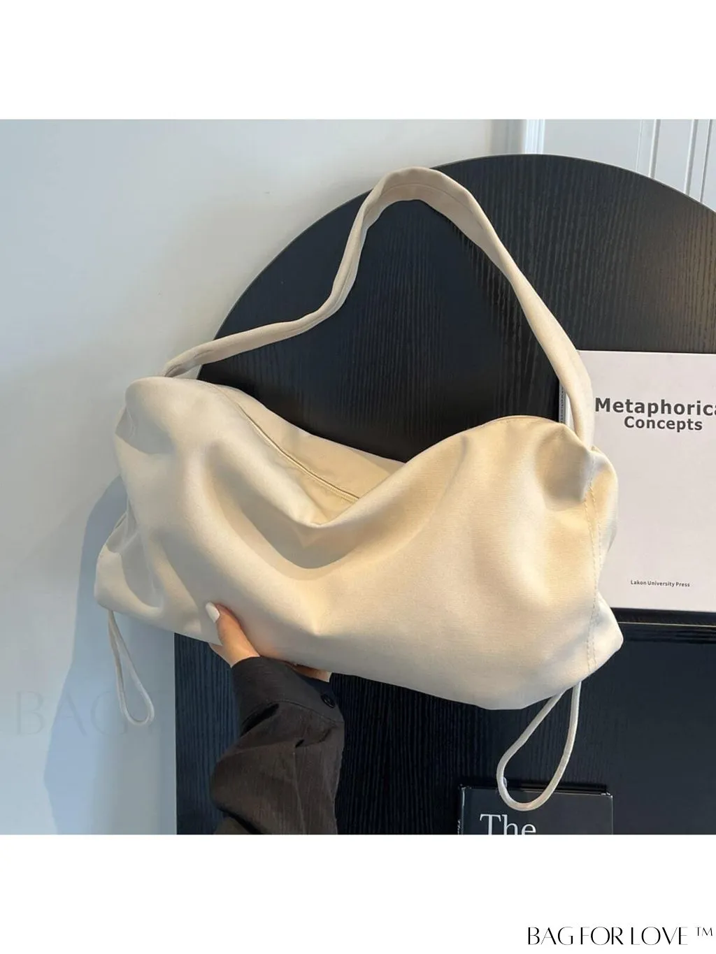 BagForLove - Chic & Spacious Shoulder Bag with Sleek Design - Perfect for Fashion Enthusiasts!
