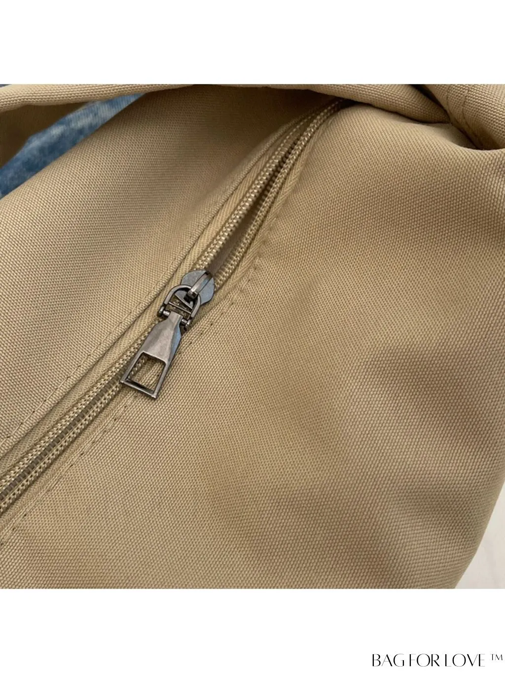 BagForLove - Chic & Spacious Shoulder Bag with Sleek Design - Perfect for Fashion Enthusiasts!