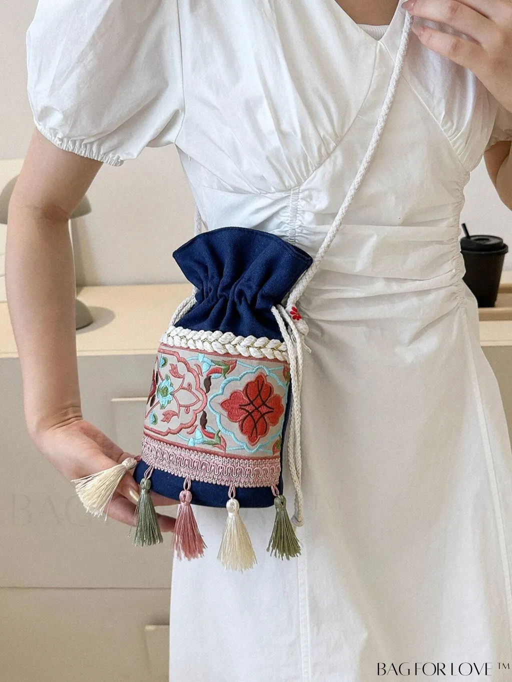 BagForLove - Floral Embroidered Crossbody Phone Wallet with Tassel Detail - 2023 Collection