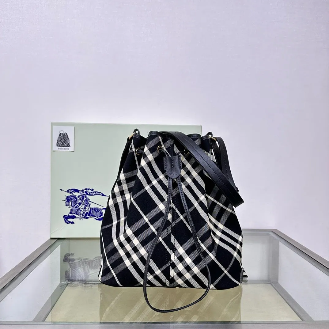 BUR131 Medium Check Bucket Bag / 10.8 x 6.3 x 22.4in / HIGHEST QUALITY VERSION
