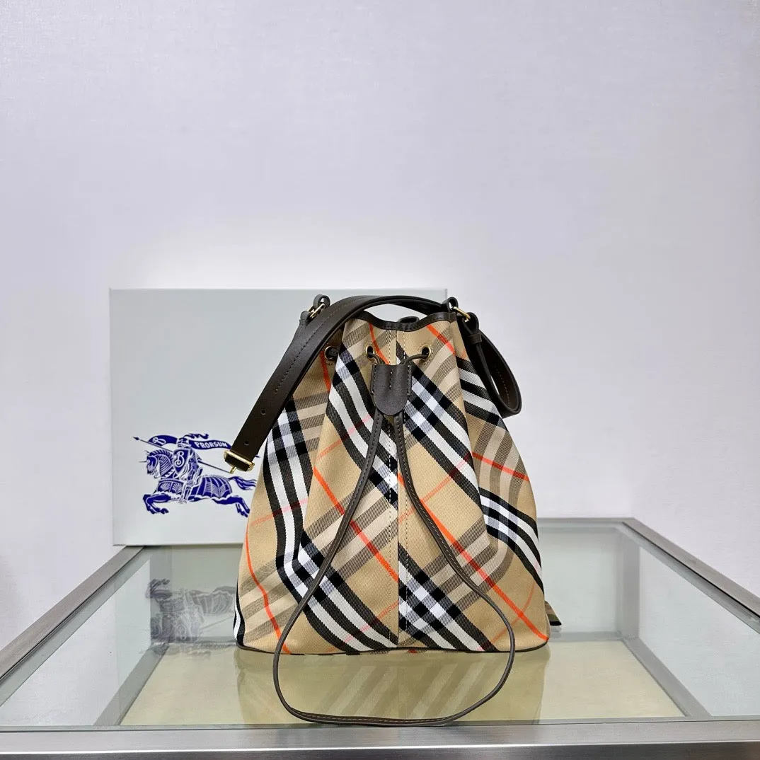 BUR131 Medium Check Bucket Bag / 10.8 x 6.3 x 22.4in / HIGHEST QUALITY VERSION
