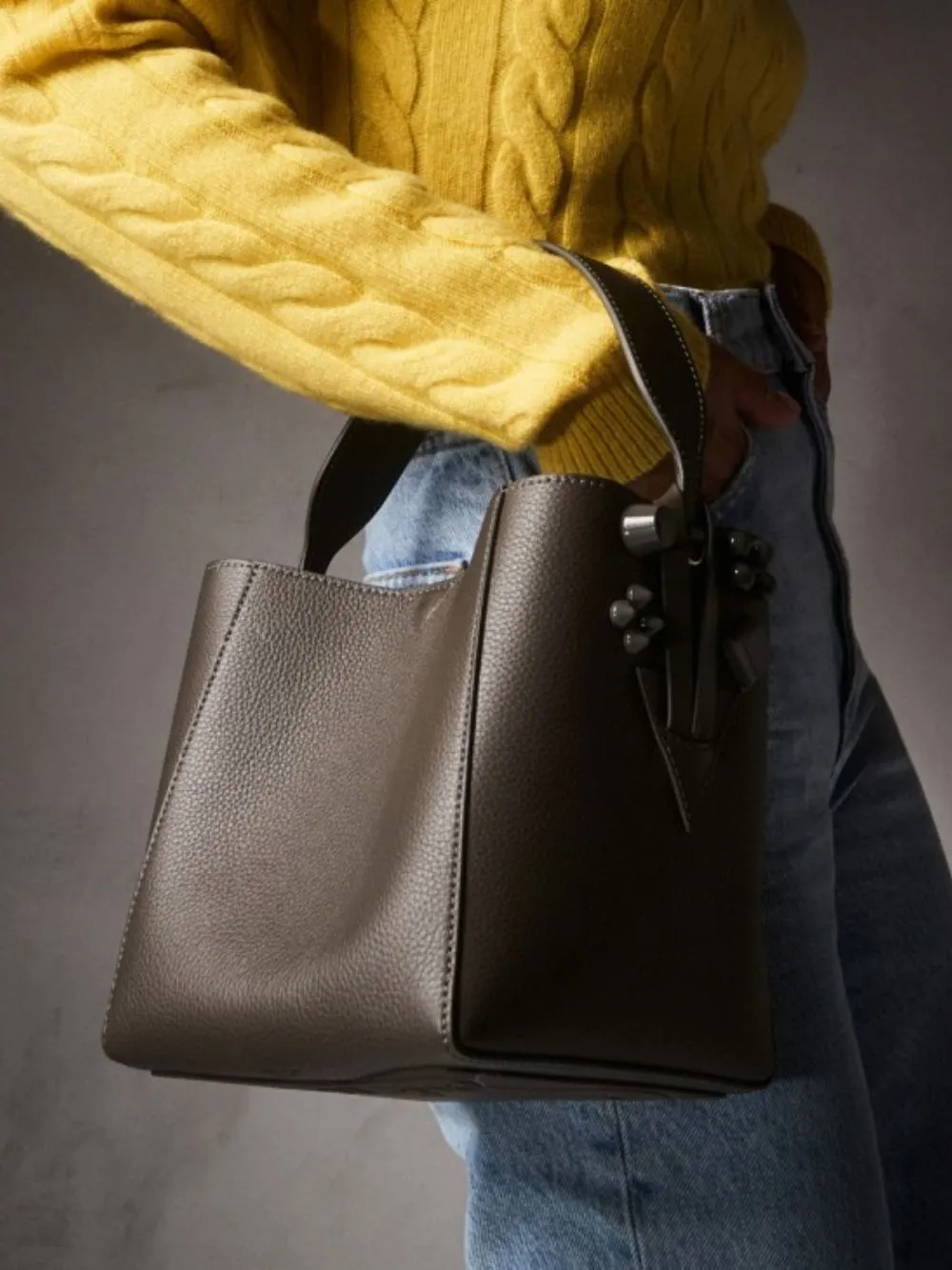 Cabachic Mini Leather Bucket bag
