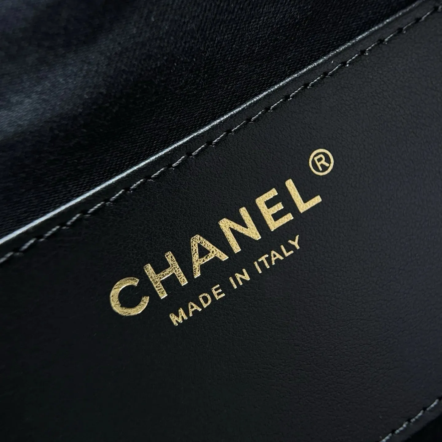 Chanel 25C Medium Hobo Travel Bag