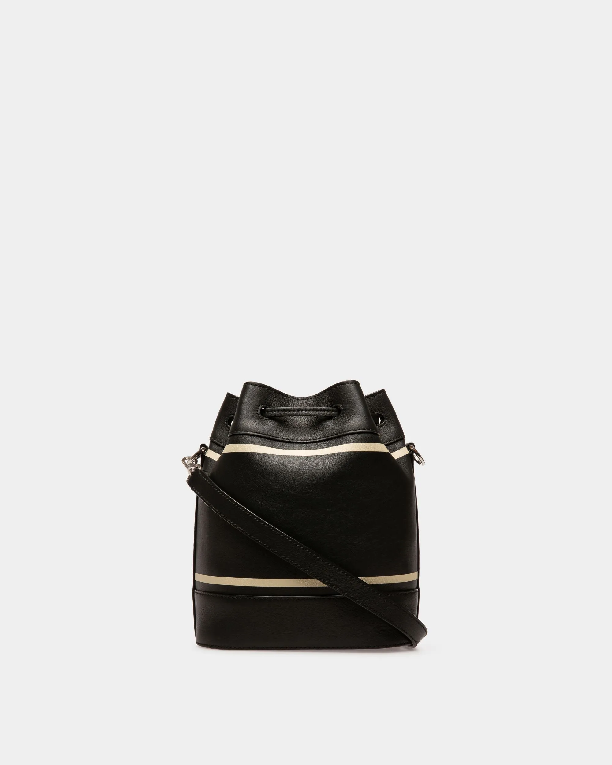 Cleoh Leather Bucket Bag In Black