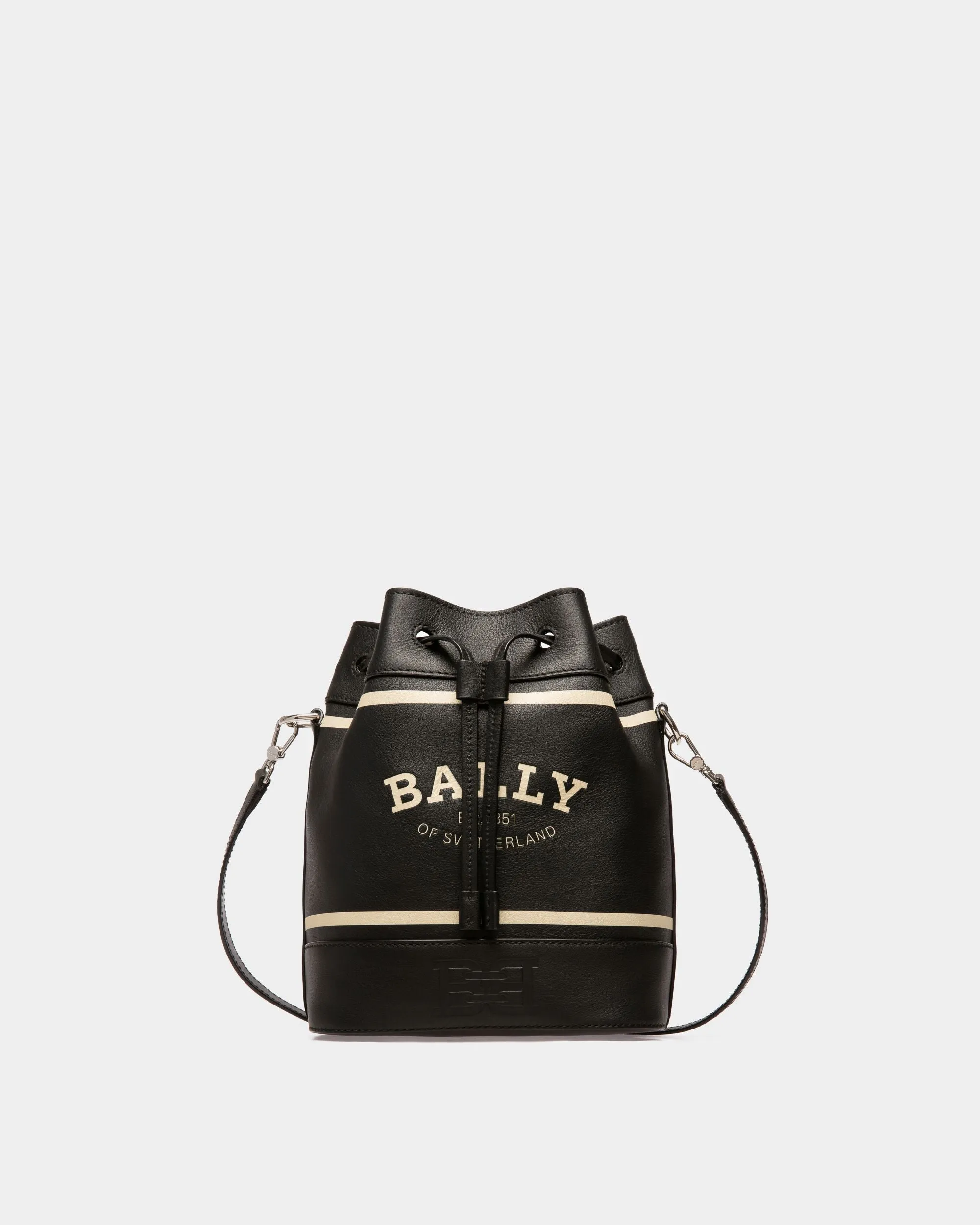 Cleoh Leather Bucket Bag In Black