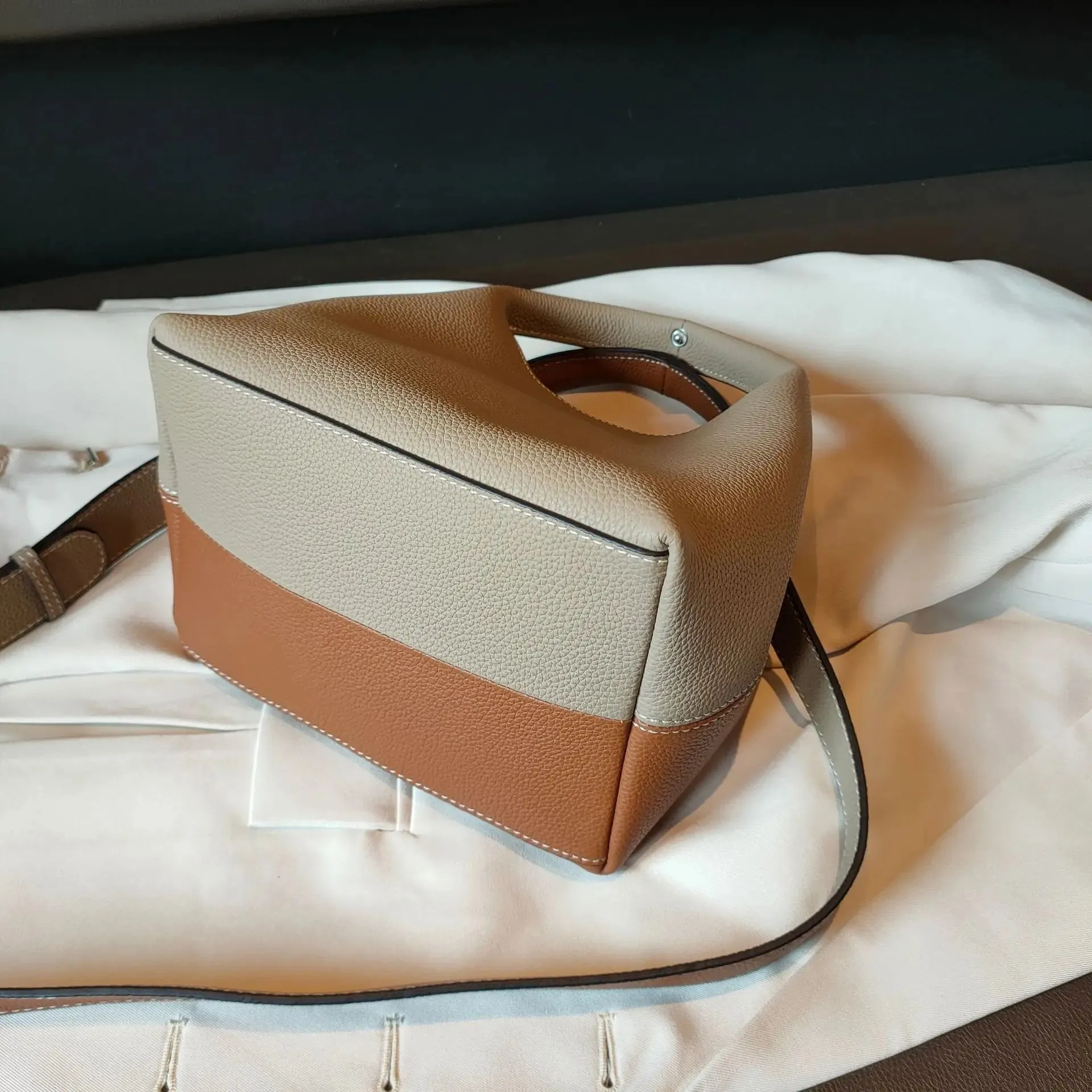 Elaine Two Color Leather Tote
