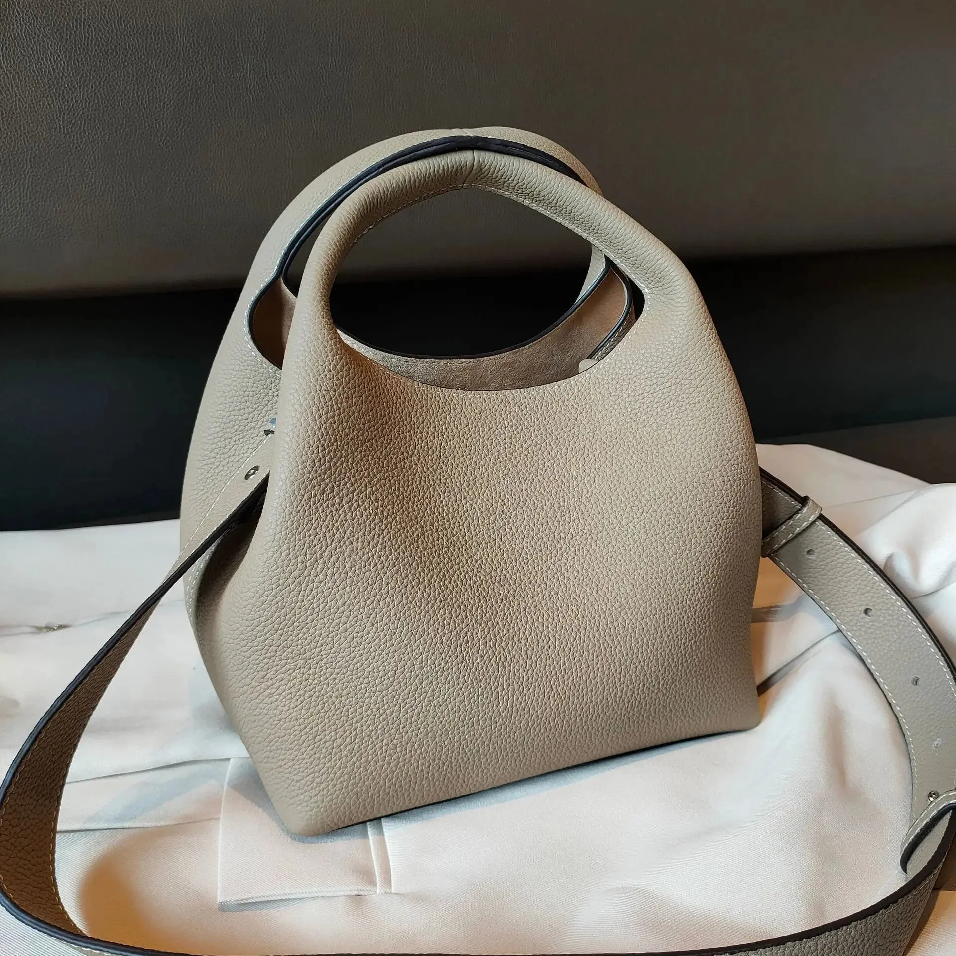 Elaine Two Color Leather Tote