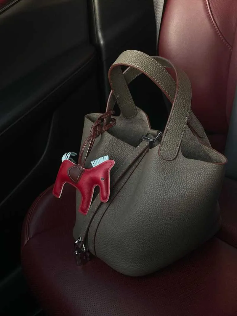 Evie | Stylish Premium Leather Bucket Bag