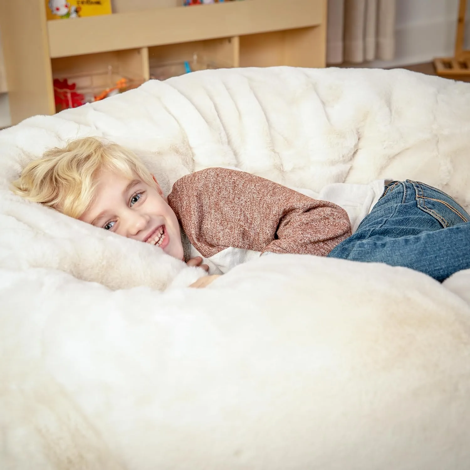 Flash Furniture Duncan Oversized Bean Bag Chair for Kids and Adults, Foam-Filled Beanbag Chair with Machine Washable Cover, White Furry