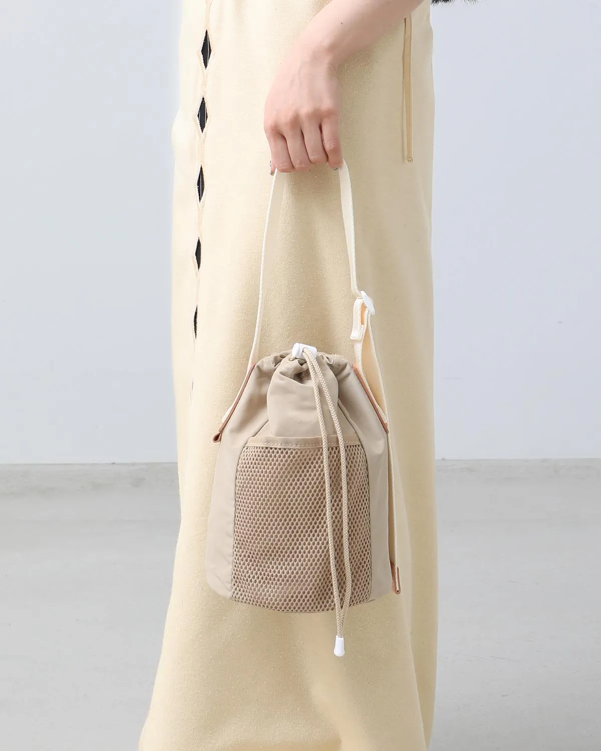 FUNCTIONAL BUCKET BAG