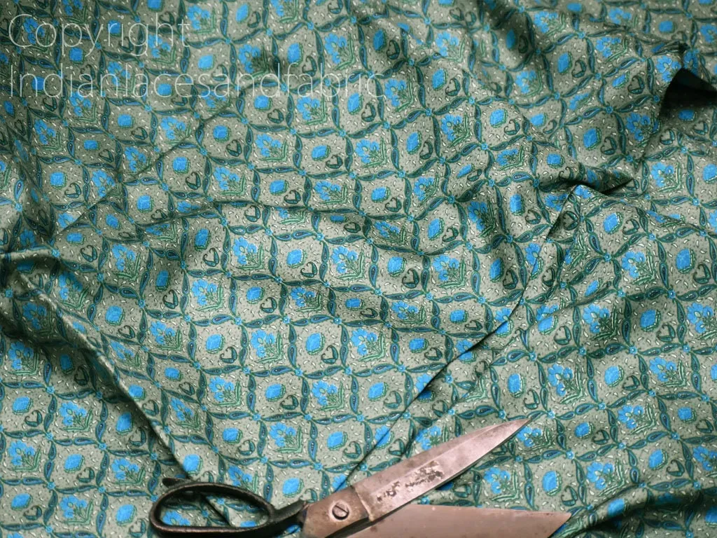 Green Indian Printed Sari Soft Pure Silk Fabric by the yard Wedding Dresses Bridesmaid Party Costumes Saree DIY Crafting Drapery Sewing
