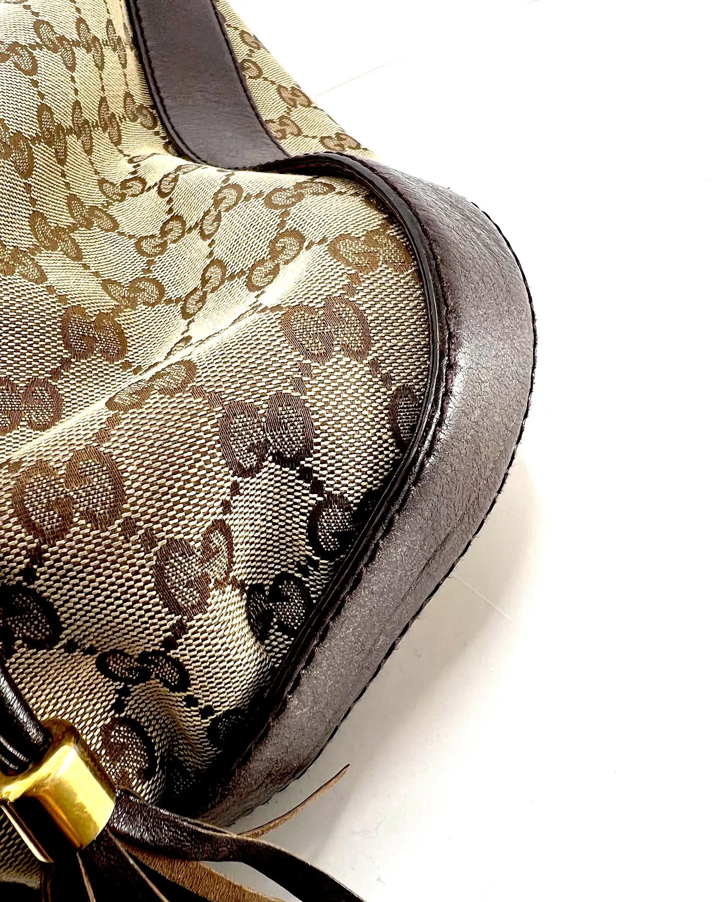 GUCCI GG INTERLOCKING ICON MEDIUM DRAWSTRING HOBO BAG