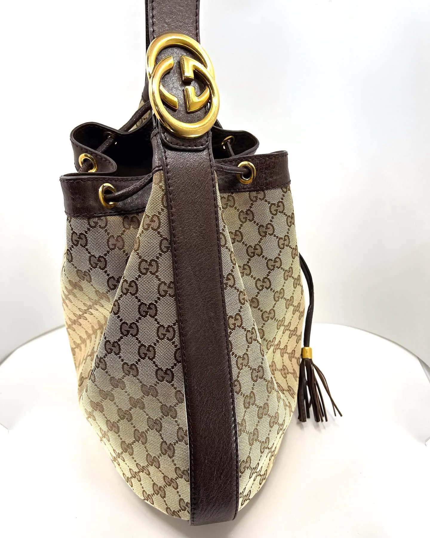 GUCCI GG INTERLOCKING ICON MEDIUM DRAWSTRING HOBO BAG