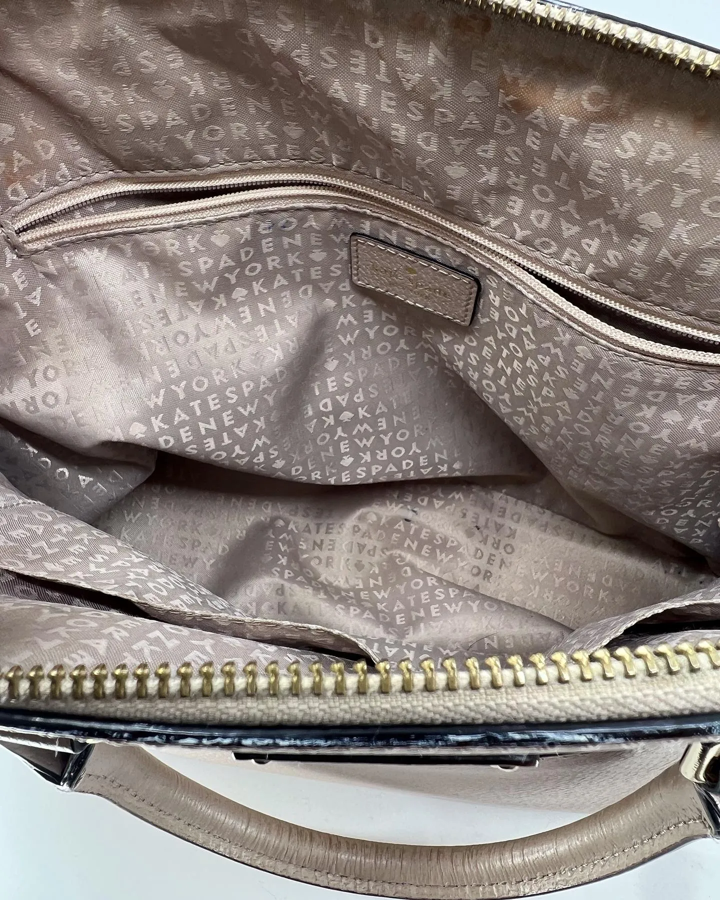 KATE SPADE GROVE STREET CARLI LEATHER CROSSBODY BAG
