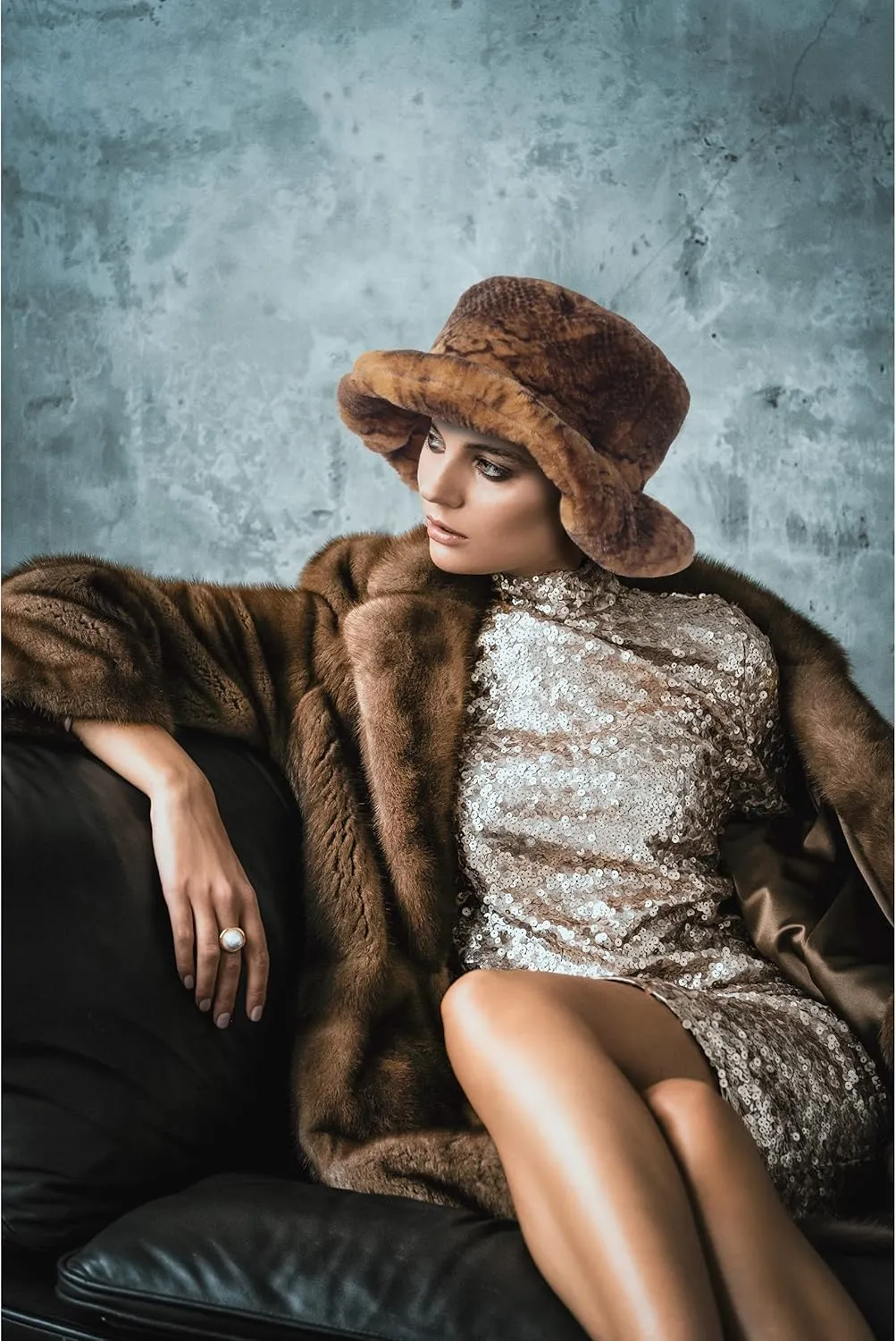 LA CARRIE Women's Snakeskin Print Faux Fur Bucket Hat Winter Warmer Fisherman Cap