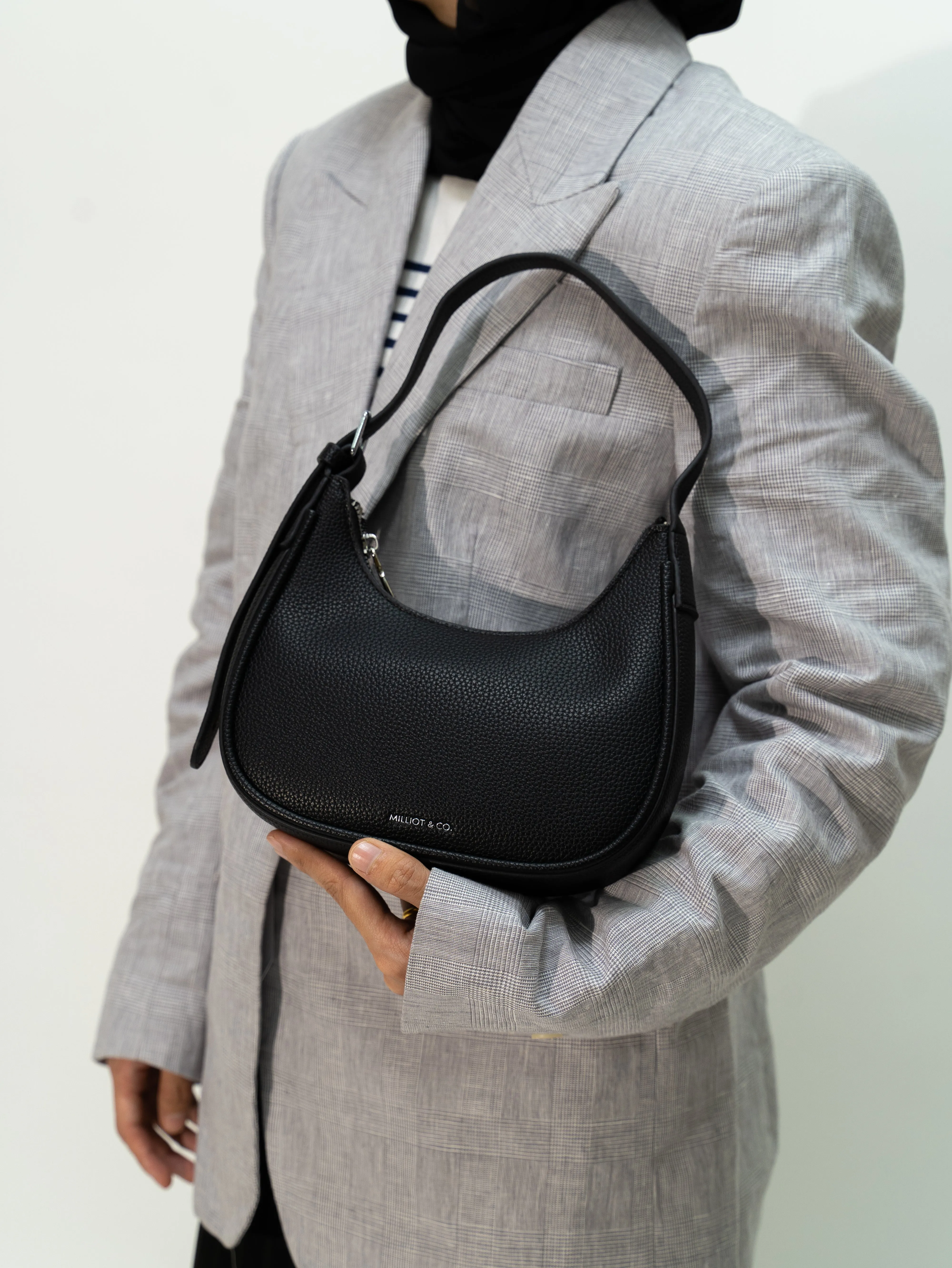 Liz Two-ways Hobo Shoulder (Black)