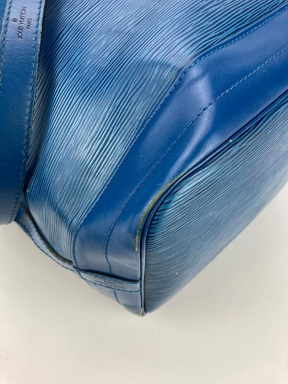 LOUIS VUITTON Blue Toldeo Epi Noe Drawstring Bucket Bag