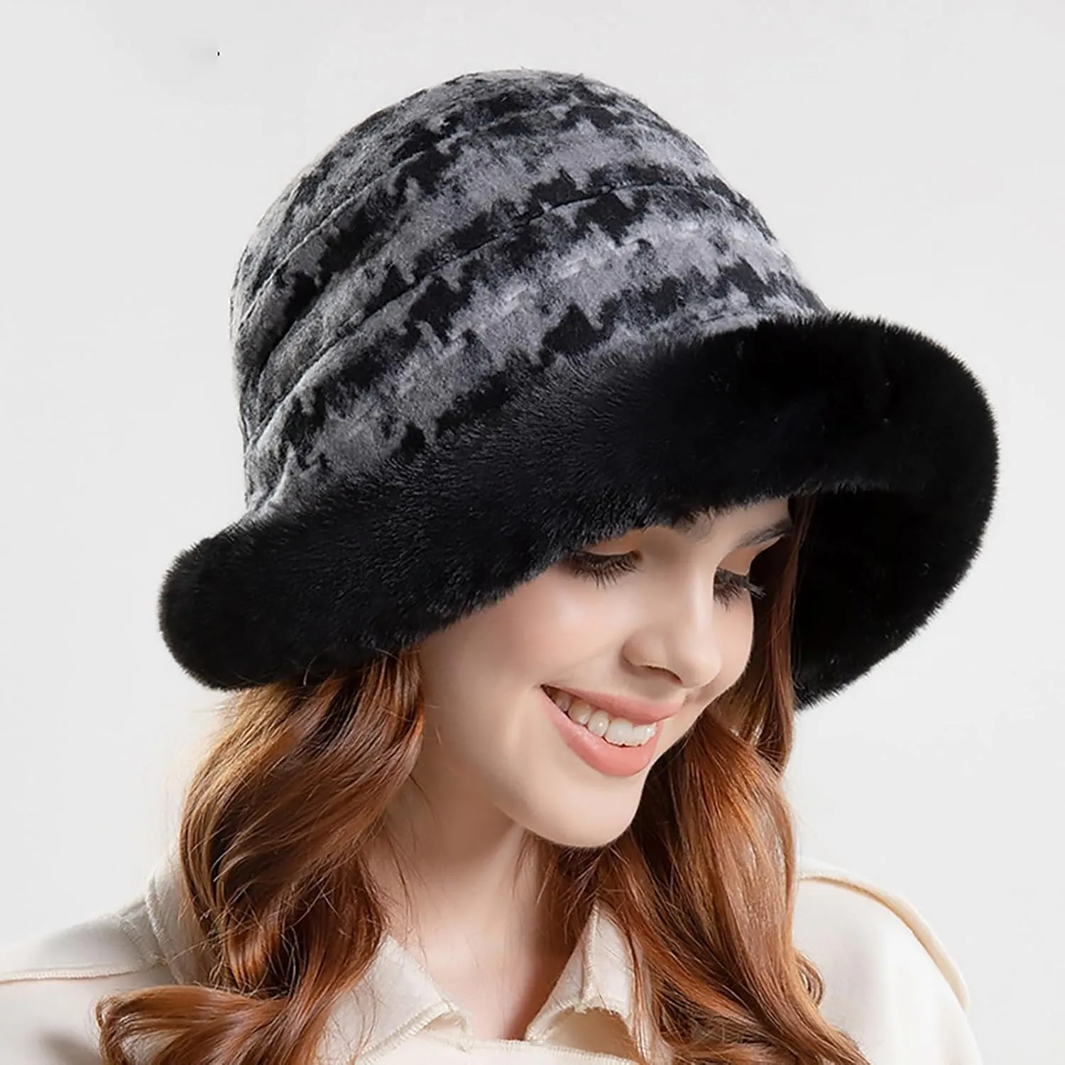 Miyaomn Women's Winter Fluffy Furry Snow Bucket Hat Outdoor Rolled Brim Faux Fur Stylish Print Cloche Hats with Fleece Lining