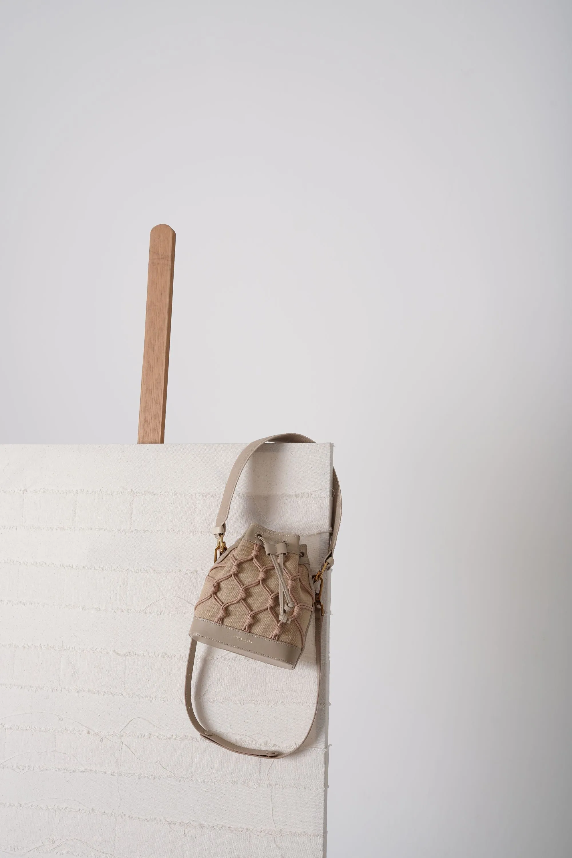 Romy Bucket Bag - Cappuccino