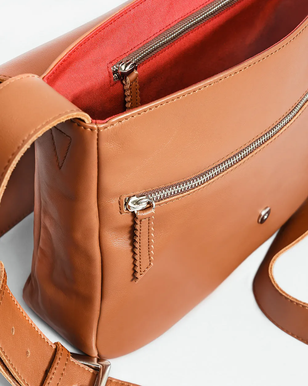 SATCHEL  