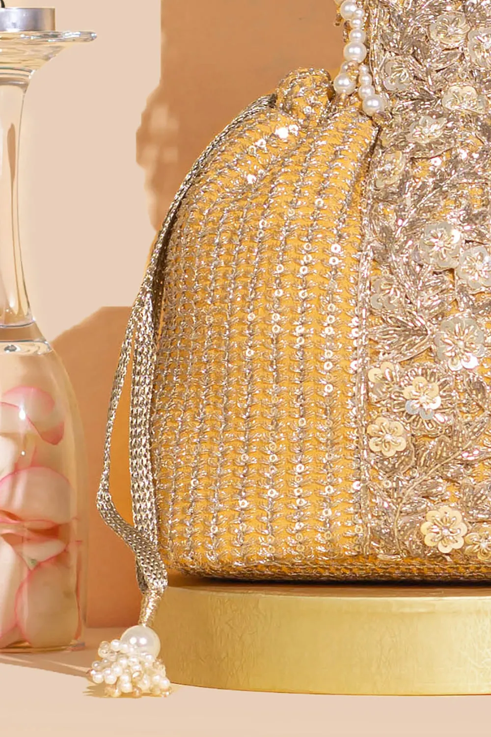 Tara Bucket Bag