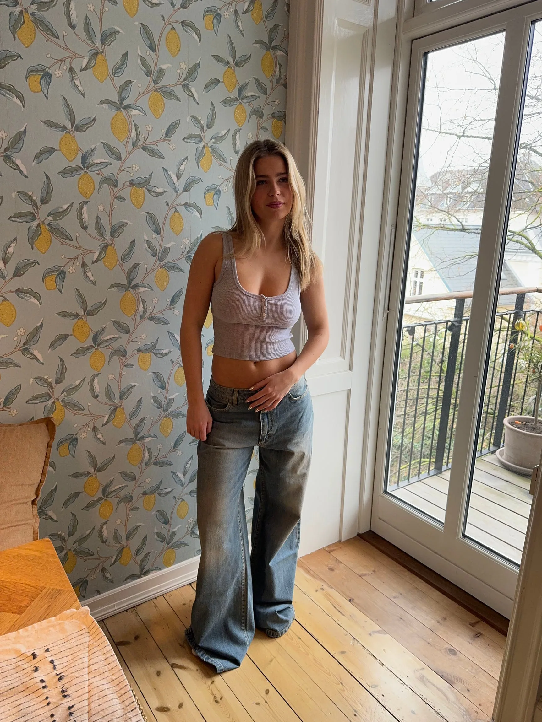 Tilina tank top med knapper - Lysegrå
