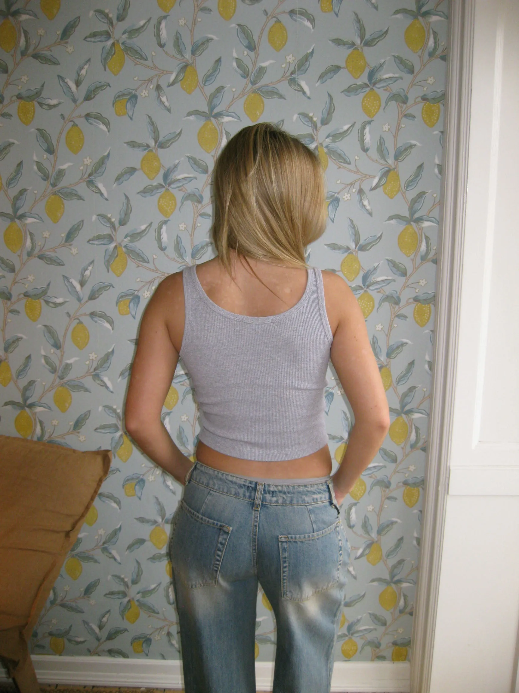 Tilina tank top med knapper - Lysegrå