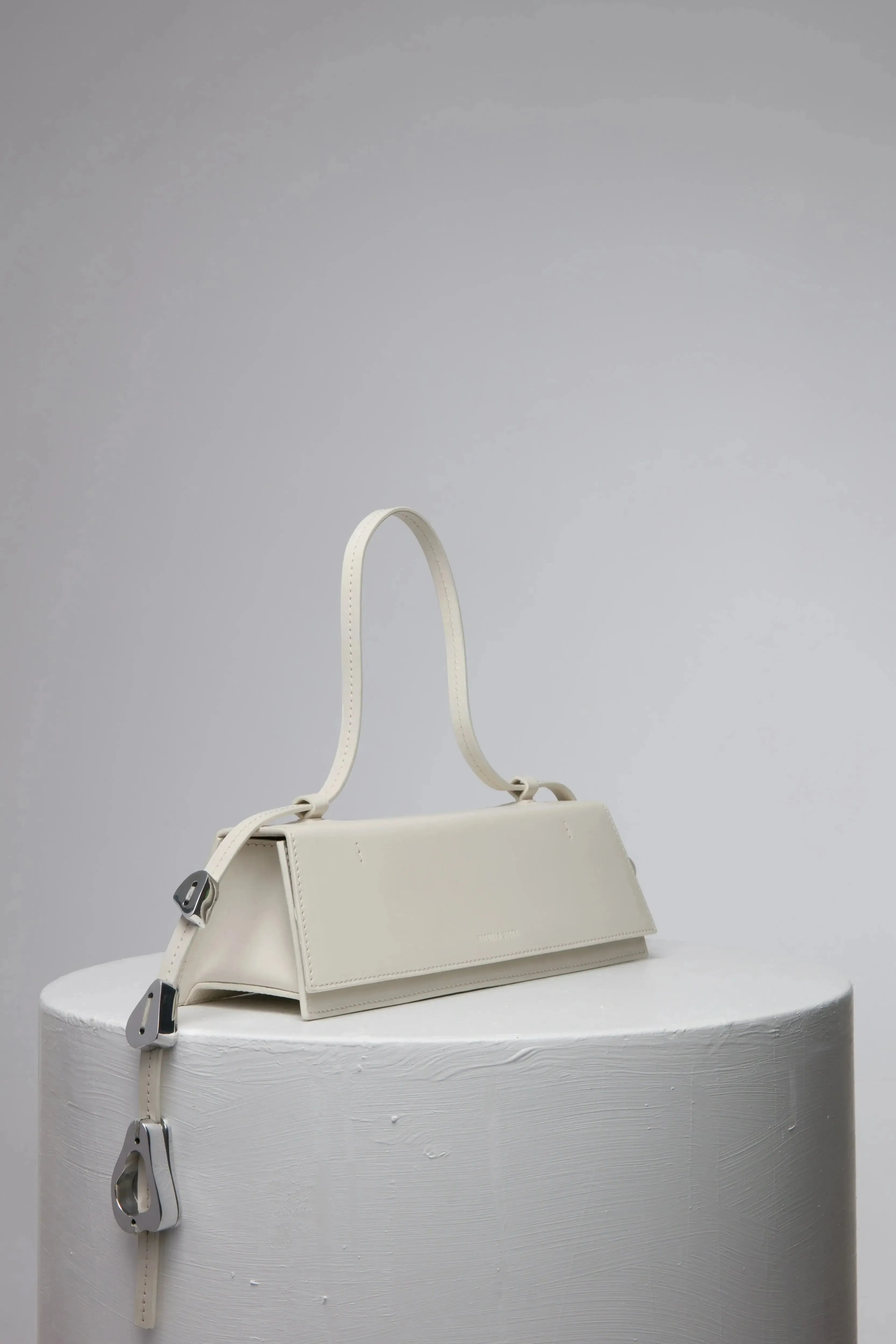 VIA | OFF WHITE METAL Leather Handbag by NATURAE SACRA