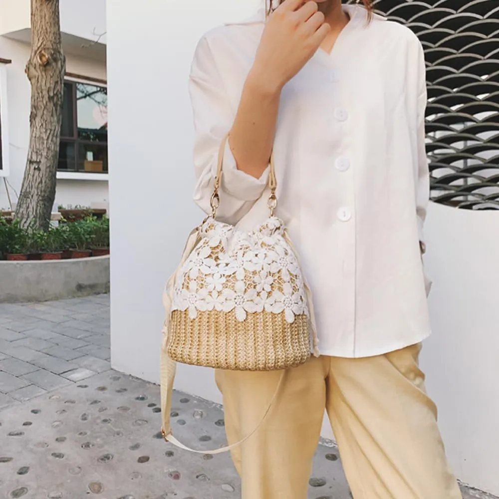 Women‘s Beach Bag Straw bags Soft Beige Lace Woven Rope Lace Large Capacity Handbag For Beach Casual Outfits