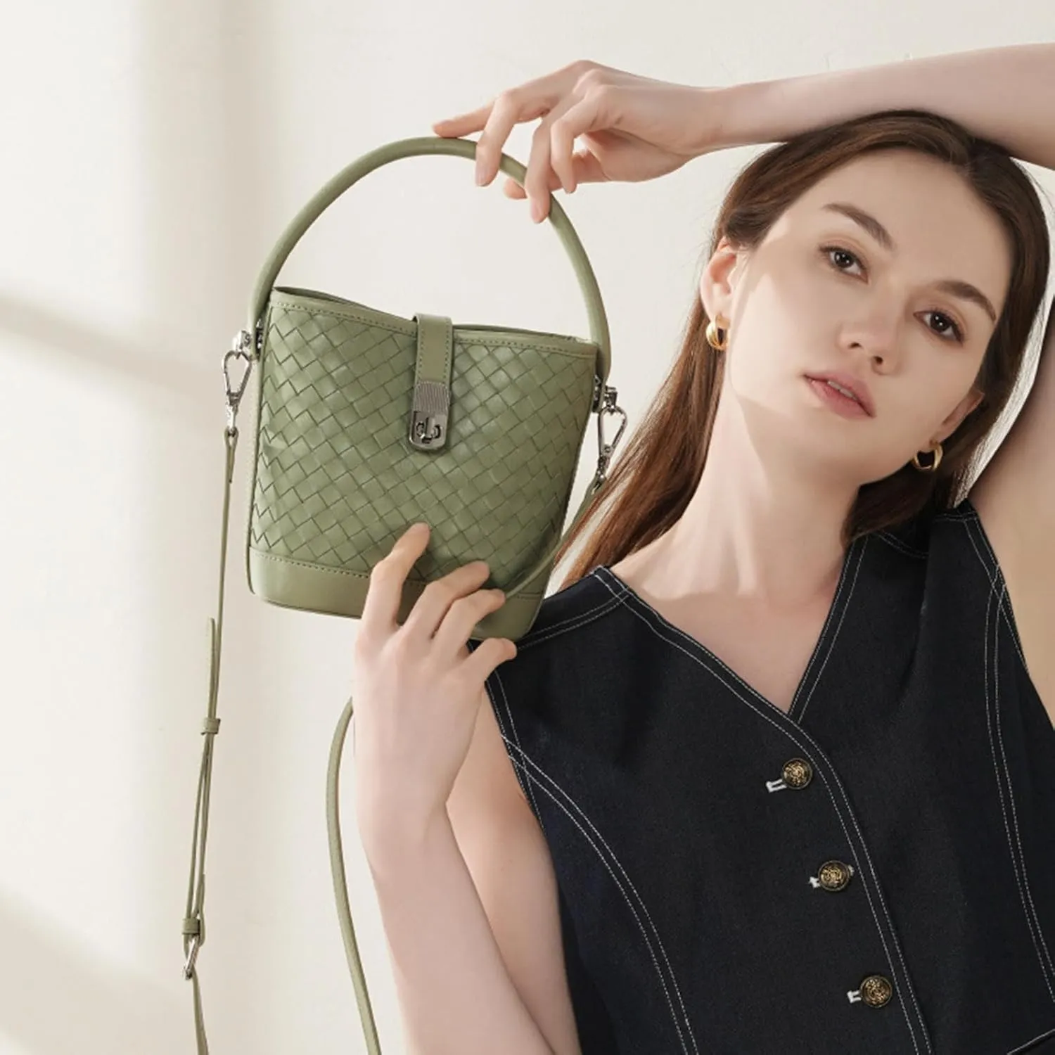 Woven bucket bag for Women,top layer sheepskin tote,Trendy shoulder bag,handbag, vegan leather crossbody bag.